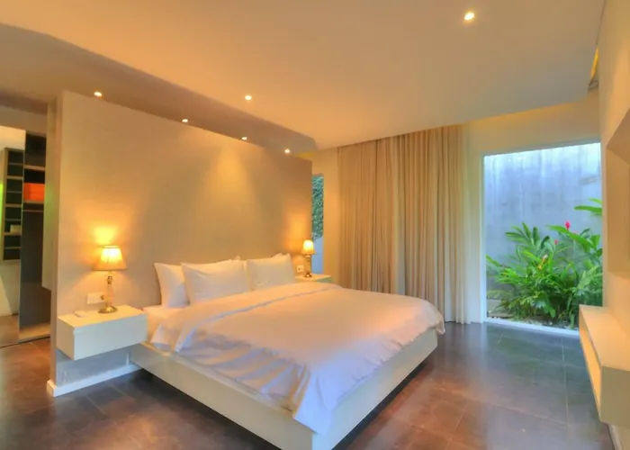 Casa Priya Petitenget Villa